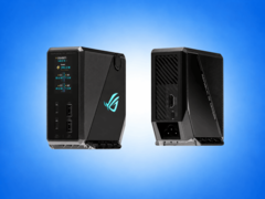 Stacja ładująca ROG Flux o mocy 260 W, umożliwiająca ładowanie z mocą 140 W, wyposażona w wyświetlacz LCD o przekątnej 1,9 cala