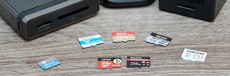 Pole testowe: Dwie karty MicroSD Express przeciwko trzem kartom UHS. Brakuje Sony Tough, ponieważ był on używany do fotografowania. Na zewnątrz: Dwa stosunkowo nowe formaty kart pamięci, które nie były w stanie się wykazać. (Źródło zdjęcia: A