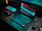 Recenzja Razer Blade 16 2025 - laptop do gier teraz z GeForce RTX 5090 Laptop i jeszcze smuklejsza obudowa