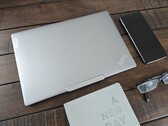 Recenzja laptopa ThinkPad Z13 Gen 2: Odpowiedź Lenovo na Dell XPS 13