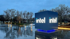 SoftBank nie będzie ubiegał się o miejsce w zarządzie Intela. (Źródło zdjęcia: Intel)