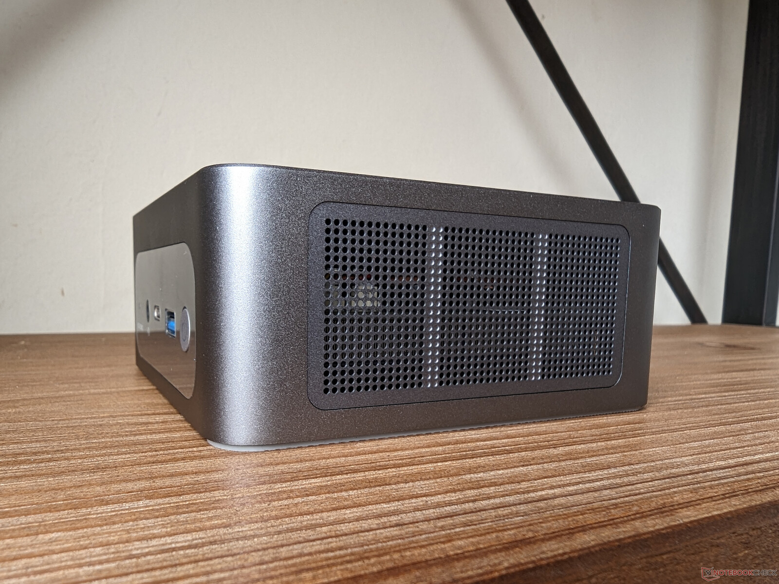 Recenzja mini PC Beelink SER7: Ryzen 7 7840HS z chłodzeniem