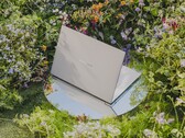 Nie wszystkie modele Asus ZenBook S14 i Zenbook S16 będą dostępne we wszystkich regionach. (Źródło obrazu: Asus)