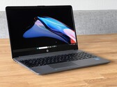 Recenzja HP 250 G9 - niedrogi laptop biurowy z procesorem Core i3 i panelem IPS