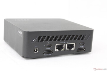 Tył: Zasilacz sieciowy, USB-C Thunderbolt 4 z DisplayPort 1.4 + Power Delivery, 2x RJ-45 (10 Gb/s), USB-C Thunderbolt 4 z DisplayPort 1.4, 2x HDMI 2.1