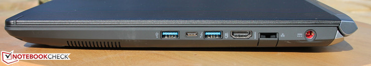 prawy bok: USB 3.0, USB 3.1 typu C (Thunderbolt 3), USB 3.0, HDMI, LAN, gniazdo zasilania