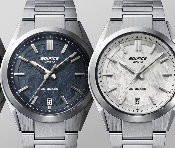 Na zdjęciu, od lewej do prawej - Casio Edifice EFK-100D-2A i EFK-100D-7A. (Źródło zdjęcia: Casio)