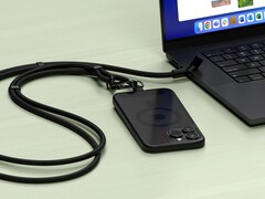 Kabel OntheGo USB-C Lanyard firmy Satechi (na zdjęciu) jest już dostępny. (Źródło zdjęcia: Satechi)