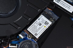 Dysk SSD firmy YMTC w laptopie Lenovo ThinkBook 14 G9 IPL.