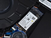 Dysk SSD firmy YMTC w laptopie Lenovo ThinkBook 14 G9 IPL.