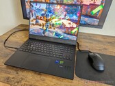 Recenzja laptopa HP Omen Transcend 16: Więcej niż tylko mała różnica w nazwie