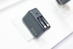Firma ESR zaprezentowała dwie nowe ładowarki o mocy 65 W z wbudowanymi kablami USB-C