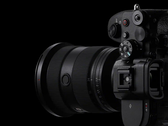 Model 7R V w końcu się pojawił. (Źródło: Sony)