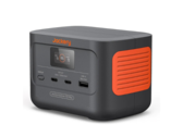 Jackery Explorer 100 Plus to przenośna elektrownia. (Źródło zdjęcia: Jackery)