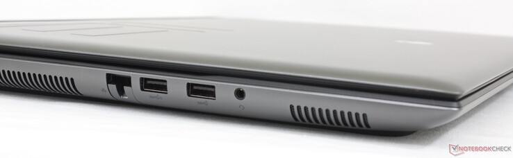 Po lewej: 2,5 Gbps RJ-45, 2x USB-A 3.2 Gen. 1, zestaw słuchawkowy 3,5 mm