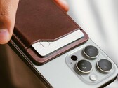 Nowy Nomad Leather Mag Wallet można zlokalizować dzięki AirTag (źródło zdjęcia: Nomad)