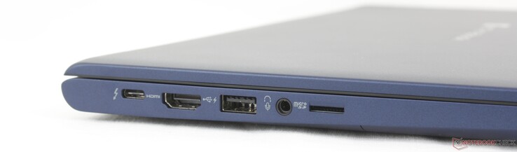 Po lewej: USB-C Thunderbolt 4 z DisplayPort + Power Delivery, HDMI 2.1, USB-A 3.2 Gen. 1, zestaw słuchawkowy 3,5 mm, czytnik MicroSD