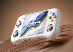 Retro handheld do gier Helegaly Action Pi ma ujrzeć światło dzienne 5 lipca 2025 roku. (Źródło zdjęcia: Computer Base DE)