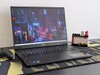 Recenzja laptopa MSI Stealth 18 HX AI: Najbardziej przenośny 18-calowy gracz