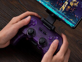 8BitDo sprzedaje teraz wersję Pro 2 Translucent Purple z joystickami z efektem Halla. (Źródło zdjęcia: 8BitDo)
