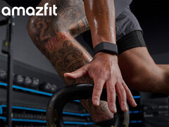 Amazfit Helio Strap kosztuje w Chinach około 97 dolarów. Na zdjęciu: monitor fitness. (Źródło zdjęcia: Amazfit)