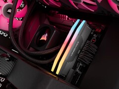 Pamięć RAM Corsair Vengeance RGB RS DDR5 zaprezentowana w PC