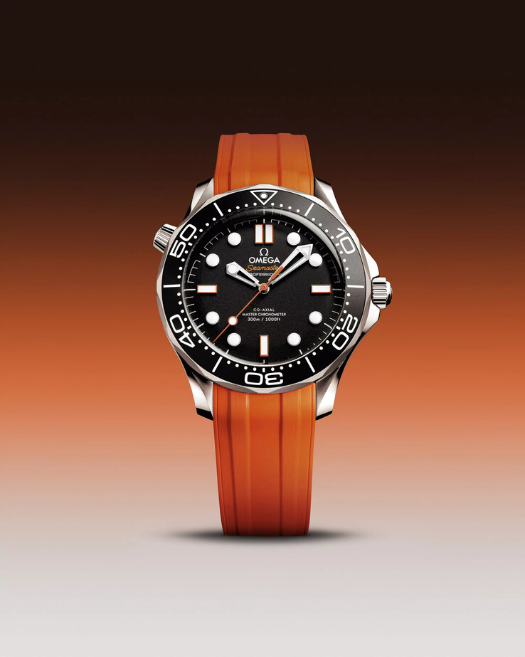 Omega Seamaster Diver 300M z pomarańczowym gumowym paskiem. (Źródło zdjęcia: Omega)