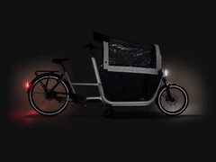 Rower cargo Decathlon Btwin F900E jest teraz dostępny w kolorze Polar White (na zdjęciu). (Źródło zdjęcia: Decathlon)