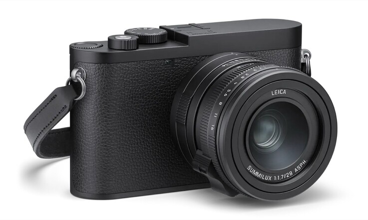 Aparat Leica Q3 Monochrom nie posiada czerwonego logo Leica.