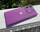 Motorola oficjalnie pobiera 600 euro za Edge 60 Pro, ale teraz jest on dostępny za znacznie mniej. (Źródło zdjęcia: Notebookcheck)