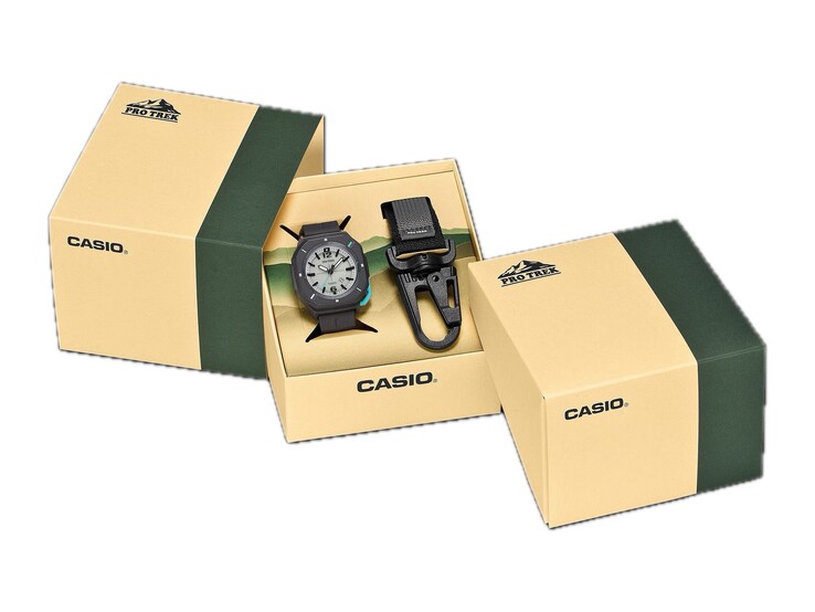 Opakowanie zegarka Casio Pro Trek PRJ-01AE-8 przedstawiające zegarek i karabińczyk wewnątrz otwartego pudełka.