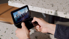 Nowy patent pokazuje, jak wyglądałby Surface Duo 3, gdyby Microsoft go nie porzucił (źródło zdjęcia: Microsoft)