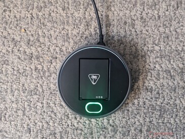Przedstawiono nadajnik bezprzewodowy Turtle Beach Stealth Pro II