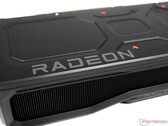 RX 7600 i RTX 4060 Ti mogą charakteryzować się taką samą ilością pamięci jak ich poprzednicy. (Źródło: AMD)
