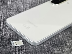 Gniazdo kart w Galaxy A36 5G