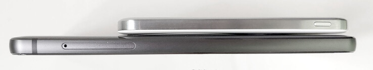 Bezprzewodowe ładowanie smartfona.