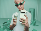 Pixel 8 Pro w nowej opcji kolorystycznej "Mint". (Źródło zdjęcia: Google)