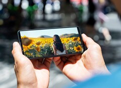 Posiadacze Sony Xperia 1 VII mogą już zainstalować aktualizację Android 16 (źródło obrazu: Sony)