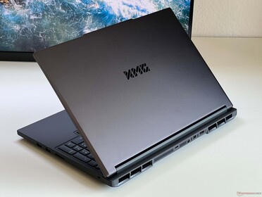 Nasz system testowy: XMG Pro 16 (E25) z RTX 5070 Ti