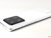 Xiaomi 14 Pro może dorównać możliwościami ładowania swojemu poprzednikowi, Xiaomi 13 Pro na zdjęciu. (Źródło obrazu: NotebookCheck)