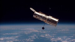 Kosmiczny Teleskop Hubble'a w przestrzeni kosmicznej (źródło zdjęcia: NASA)
