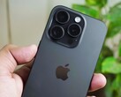 Apple iPhone 15 Pro i Pro Max cieszą się znacznie większą popularnością niż tańsze modele podstawowe. (Zdjęcie: nitin v)