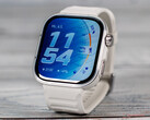 Watch Fit 5 Pro kosztuje 299 euro w UE. Na zdjęciu: przód smartwatcha.
