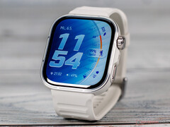 Watch Fit 5 Pro kosztuje 299 euro w UE. Na zdjęciu: przód smartwatcha.