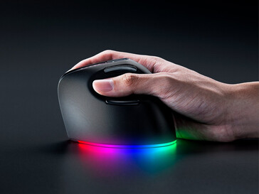 Razer Pro Click V2 Pionowy kąt boczny (źródło obrazu: Razer PR)