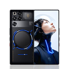 RedMagic 11 Pro black transparent edition (źródło zdjęcia: Nubia)