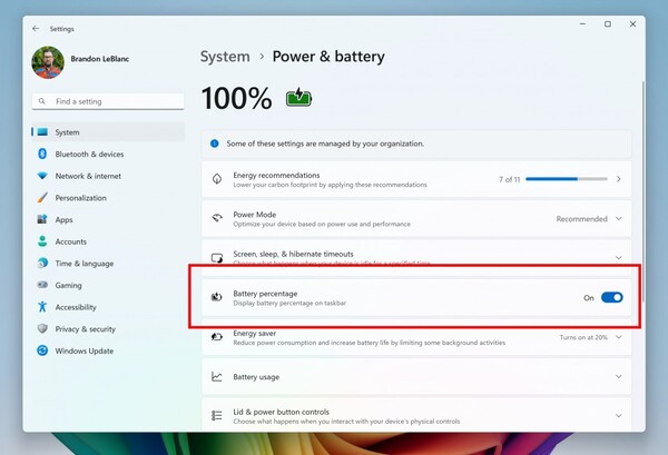 Najnowsza wersja Windows 11 Insider Build dodaje obsługę wyświetlania procentowego stanu baterii na pasku zadań. (Źródło obrazu: Microsoft)