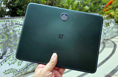 OnePlus Pad w opcji kolorystycznej Halo Green. (Źródło zdjęcia: NotebookCheck)