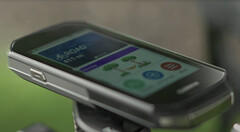 Edge 1050 ma znacznie jaśniejszy wyświetlacz niż jego poprzednik. (Źródło zdjęcia: Garmin)