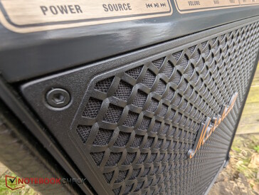 Przednia metalowa kratka